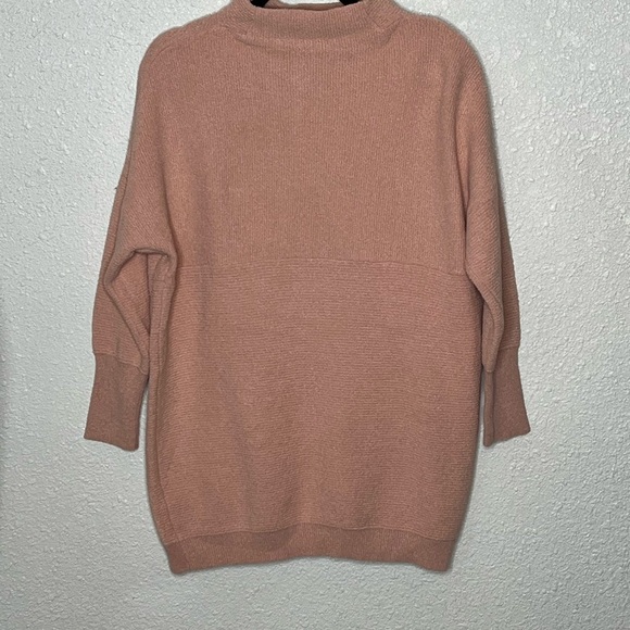 Black Tape Light Dusty Rose Sweater Sz Oversized Small - Picture 5 of 7